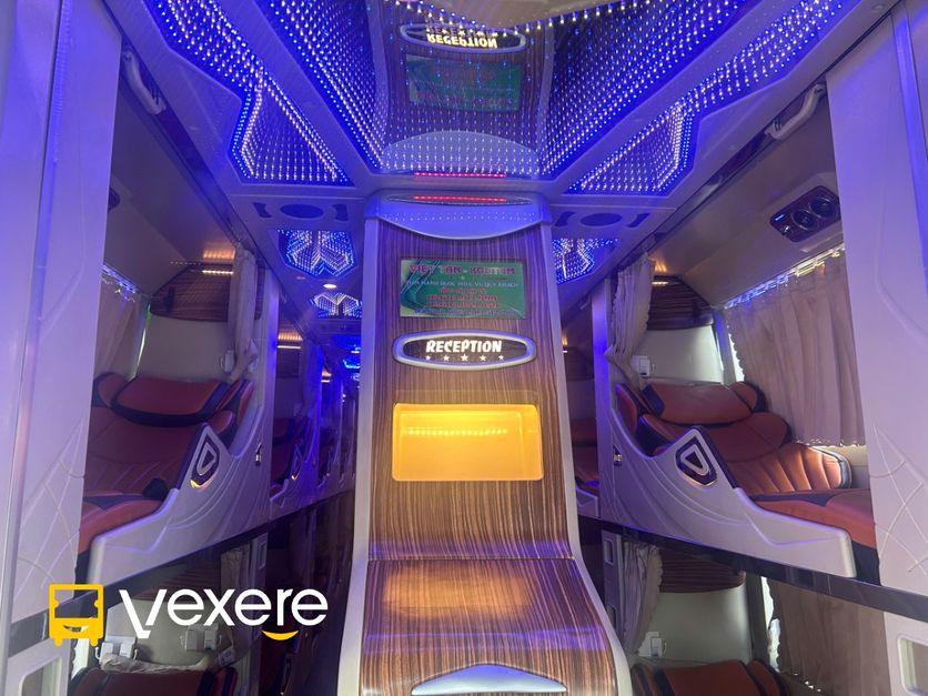Tiện ích Giường nằm Nội thất Limousine 34 phòng Việt Tân Xe Việt Tân Tiện ích Giường nằm Nội thất Limousine 34 phòng