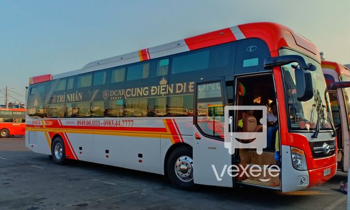 Xe Bus VN Xe-tri-nhan-VeXeRe-C11haJ8-1000x600