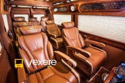 Xe X.E Việt Nam Ghế ngồi Limousine 9 chỗ VIP