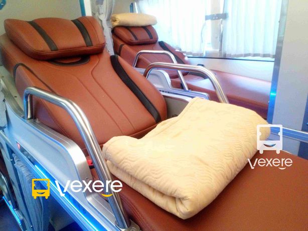 đặt vé xe Xe limousine vạn lục tùng chạy tuyến Bắc Giang Nghệ An