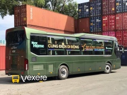 Xe Quang Tuyến Bên hông xe Limousine giường nằm 24 chỗ