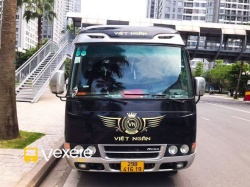 Xe Việt Ngân Luxury Limousine Mặt trước xe Limousine 13 chỗ VIP