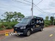 Xe Đồng Hành Limousine Mặt trước xe Huyndai Solati VIP 11 chỗ