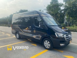Xe Ninh Bình Excursion Transport Mặt trước xe Limousine 11 chỗ VIP