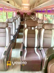 Xe Sapa Express Ghế ngồi Limousine 18 chỗ VIP