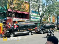 Xe Bến Thành Travel Bên hông xe Limousine 9 chỗ