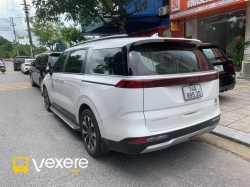 Xe Móng Cái Luxury Bên hông xe Xe 7 chỗ