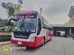 Xe Danh Danh Express Bus Mặt trước xe Bên hông xe Ghế ngồi Ghế ngồi 31 chỗ