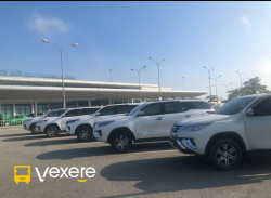 Xe Limousine Minh Trí Mặt trước xe Bên hông xe Fortuner 7 chỗ