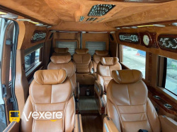 Xe Mai Châu Smile Limousine undefined