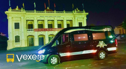 Xe SaPa Explore Bên hông xe Limousine 11 chỗ