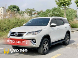 Xe Thanh Binh 7 Car Mặt trước xe Bên hông xe Xe 7 chỗ