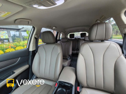 Xe Xuân Quỳnh Nội thất Tiện ích Vip Limo 7 Chỗ (chở 5 khách)