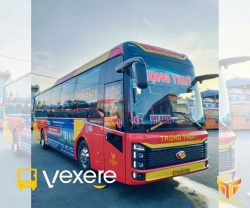 Xe Trọng Thủy Limousine Mặt trước xe 
