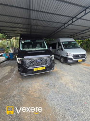 Xe Kim Thành (Lagi) Mặt trước xe Ford 16 chỗ