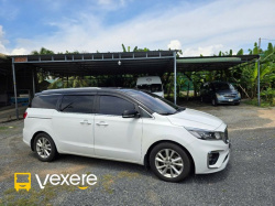 Xe Kim Thành (Lagi) Bên hông xe Sedona 8 chỗ