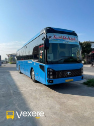 Xe Xuân Quỳnh (Hải Dương) Mặt trước xe Bên hông xe Cabin đôi 24 phòng