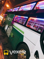 Xe Green Bus (Quảng Ninh) Bên hông xe Limousine 36 chỗ