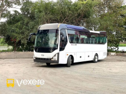 Xe Ninh Bình Discovery Bus Mặt trước xe Bên hông xe Ghế ngồi 45 chỗ