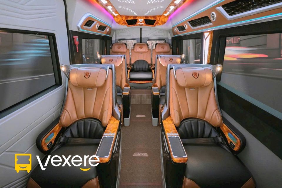 Cúc Tùng Limousine