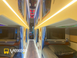Xe Lovabus Limousine giường nằm 20 chỗ
