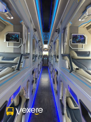 Xe The Queen Tourist Giường nằm Ghế ngồi Nội thất Tiện ích Limousine 22 Phòng