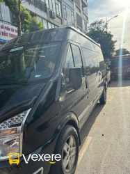 Xe Lovabus Bên hông xe Mặt trước xe Limousine 9 chỗ