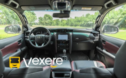 Xe Rin Hà Travel Car Tiện ích Nội thất Ghế ngồi Xe 7 chỗ