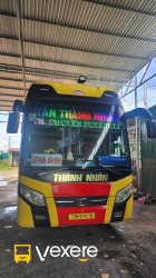 Xe Tân Thành Nhân Mặt trước xe Limousine 24 chỗ
