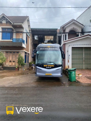 Xe Anh Phụng Mặt trước xe Limousine 24 phòng