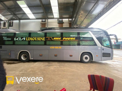 Xe Anh Phụng Bên hông xe Limousine 34 phòng