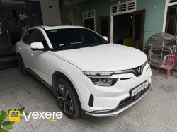 Xe Phi Hùng Luxury Mặt trước xe Bên hông xe Xe VINFAST VF8