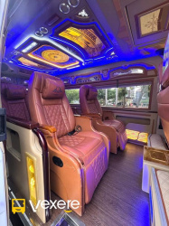 Xe Trùng Khánh Limousine undefined
