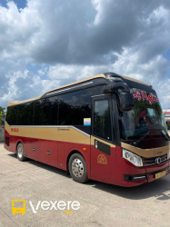 Xe Huệ Nghĩa Limousine Bên hông xe Ghế ngồi 28 chỗ