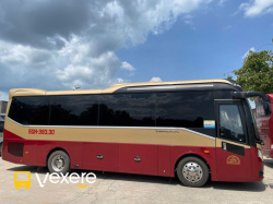 Xe Huệ Nghĩa Limousine Bên hông xe Ghế ngồi 28 chỗ