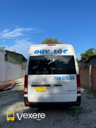Xe Đức Lộc (Nha Trang) Mặt sau xe Ghế ngồi 16 chỗ