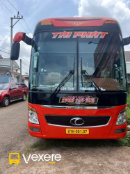 Xe Tài Phát Mặt trước xe Giường nằm Giường nằm 40 chỗ