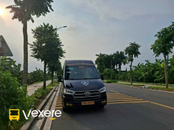 Xe Newstar Travel Mặt trước xe Limousine 9 chỗ