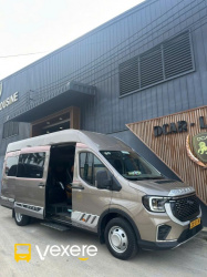 Xe Newstar Travel Bên hông xe Limousine 9 chỗ