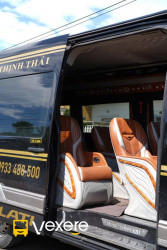 Xe Thịnh Thái Limousine Nội thất Bên hông xe Limousine 11 chỗ