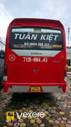 Xe Tuấn Kiệt (Thái Nguyên) Mặt sau xe Ghế ngồi 45 chỗ