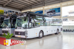 Xe Minh Quốc Mặt trước xe Bên hông xe Limousine 34 Phòng Đơn