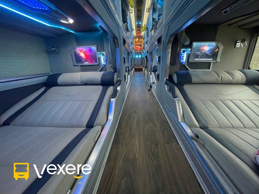 Xe Tuấn Tú Express Nội thất Limousine 24 Phòng