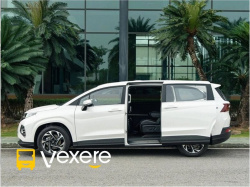 Xe Bình Hoài Limousine Bên hông xe Ghế ngồi 7 chỗ