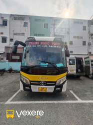Xe Trang Ngọc Phát Mặt trước xe Ghế ngồi 28 chỗ