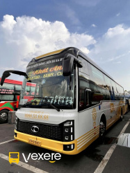 Xe Nhất Anh Mặt trước xe Bên hông xe Limousine 24 phòng
