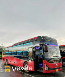 Xe Nguyên Khang Limousine Bên hông xe Mặt trước xe Limousine 24 phòng