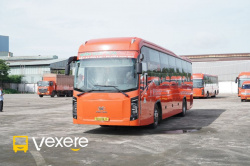 Xe Phương Trang Mặt trước xe Bên hông xe Limousine giường nằm 34 chỗ