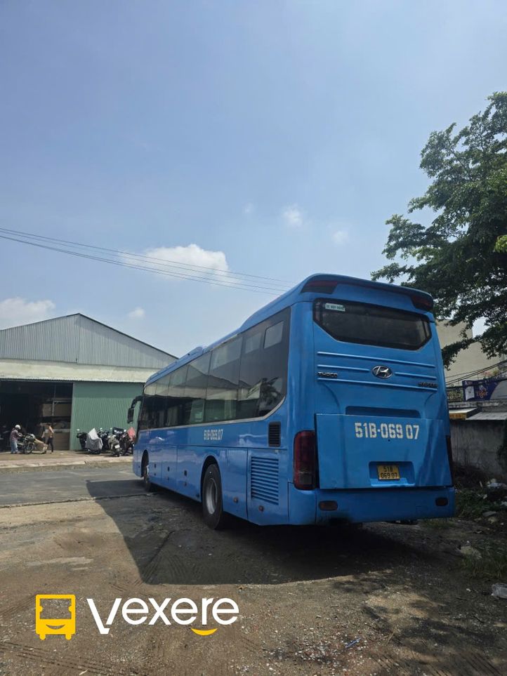 Xe Khánh Nhân Mặt sau xe Giường nằm 46 chỗ